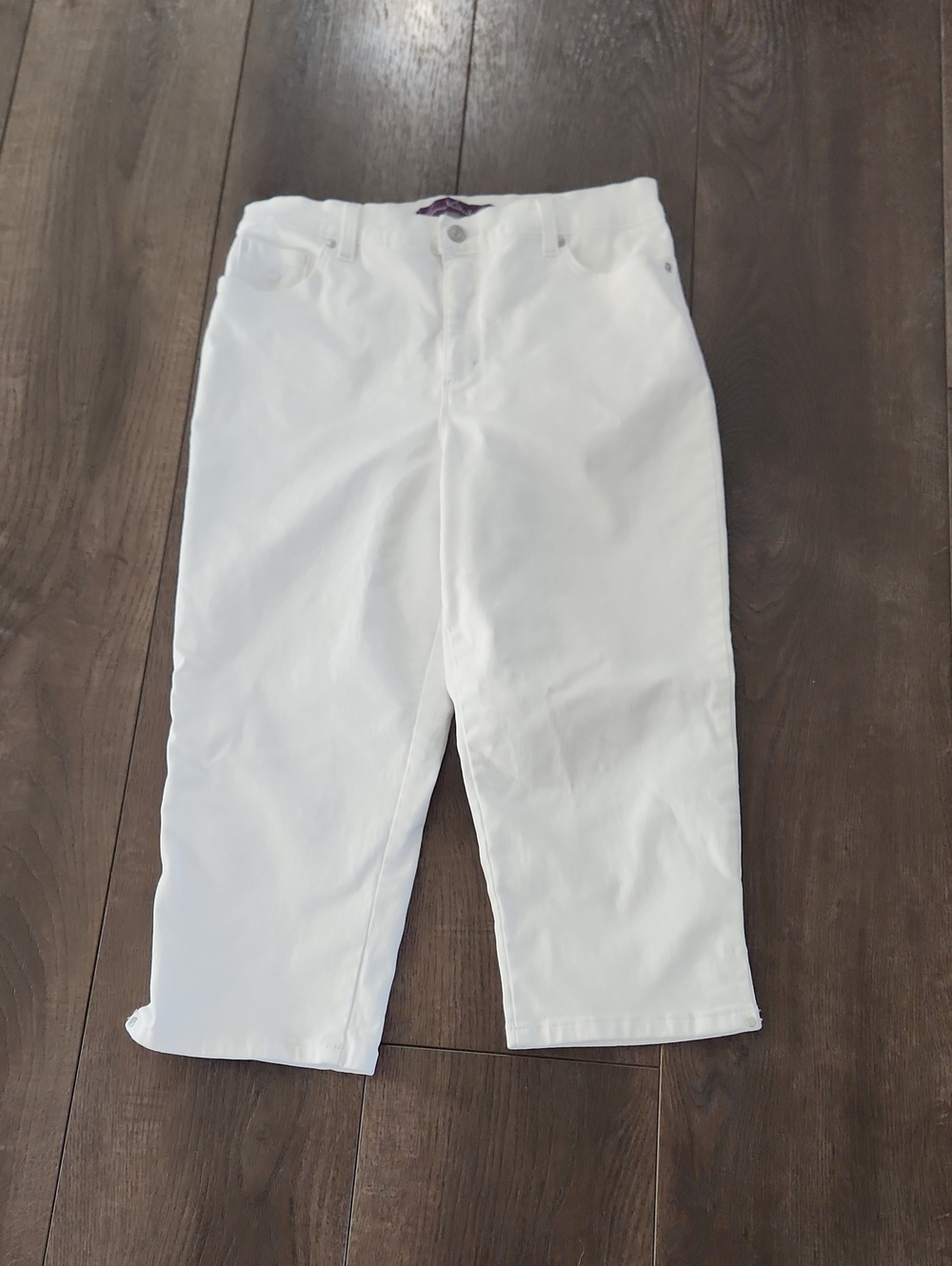 Women’s White Jeans Capris GV 12 AMANDA